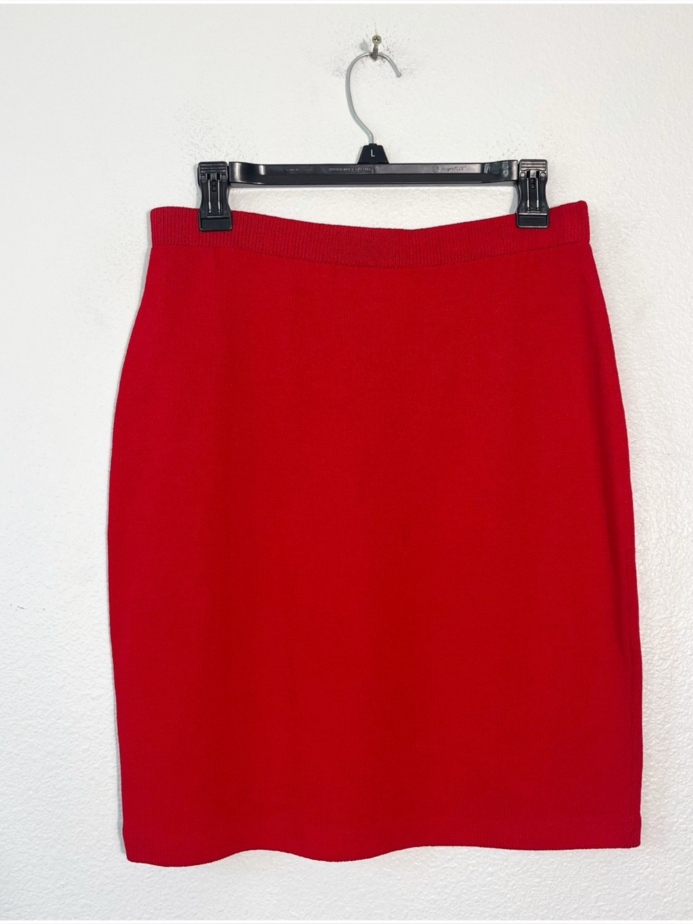 ST. JOHN Collection Classic Red Knit Pencil Skirt Size 10 Workwear Women’s
